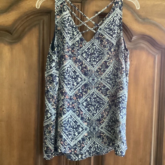 Maurice’s Navy Print Top BNWOT - Picture 4 of 6